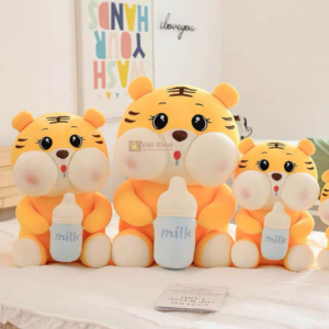 Gấu bông hổ ôm bình sữa